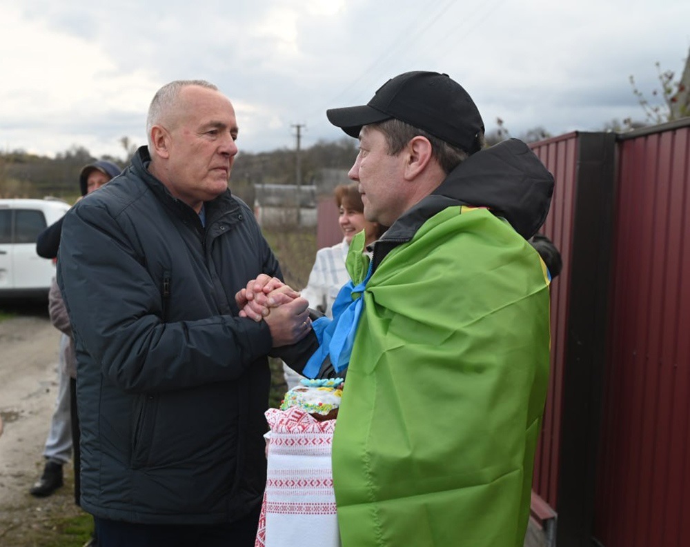 Тепла зустріч воїна Миколи Максименка на рідній кагарлицькій землі - 5