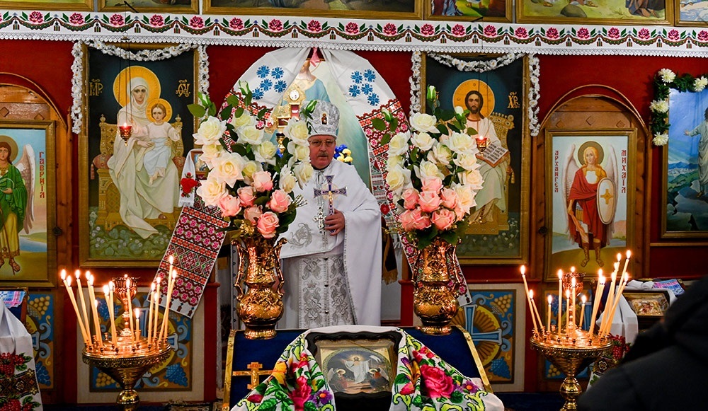 Великдень на Кагарличчині та Ржищівщині у 2026 році: молебні і освячення кошиків. Фото та відеоогляд