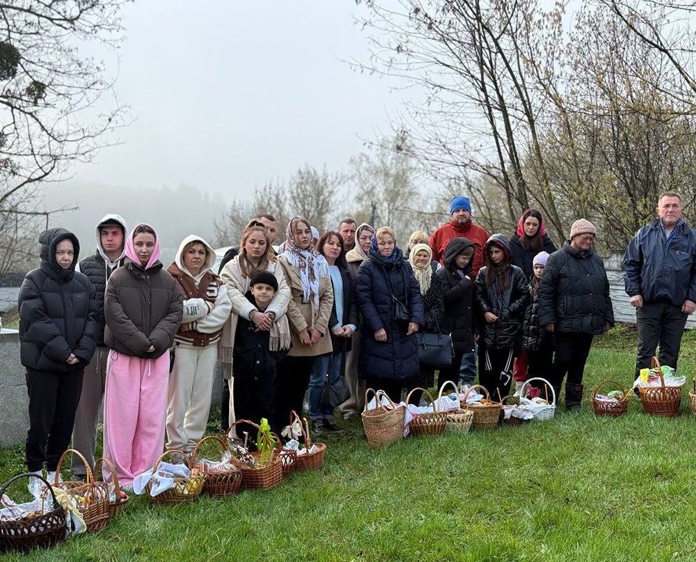 Великдень на Кагарличчині та Ржищівщині у 2026 році: молебні і освячення кошиків. Фото та відеоогляд