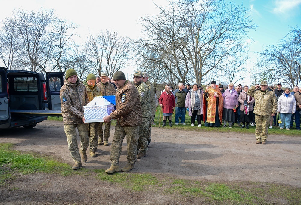 Новосілки зустрічають воїна Олексія Богданця - 4