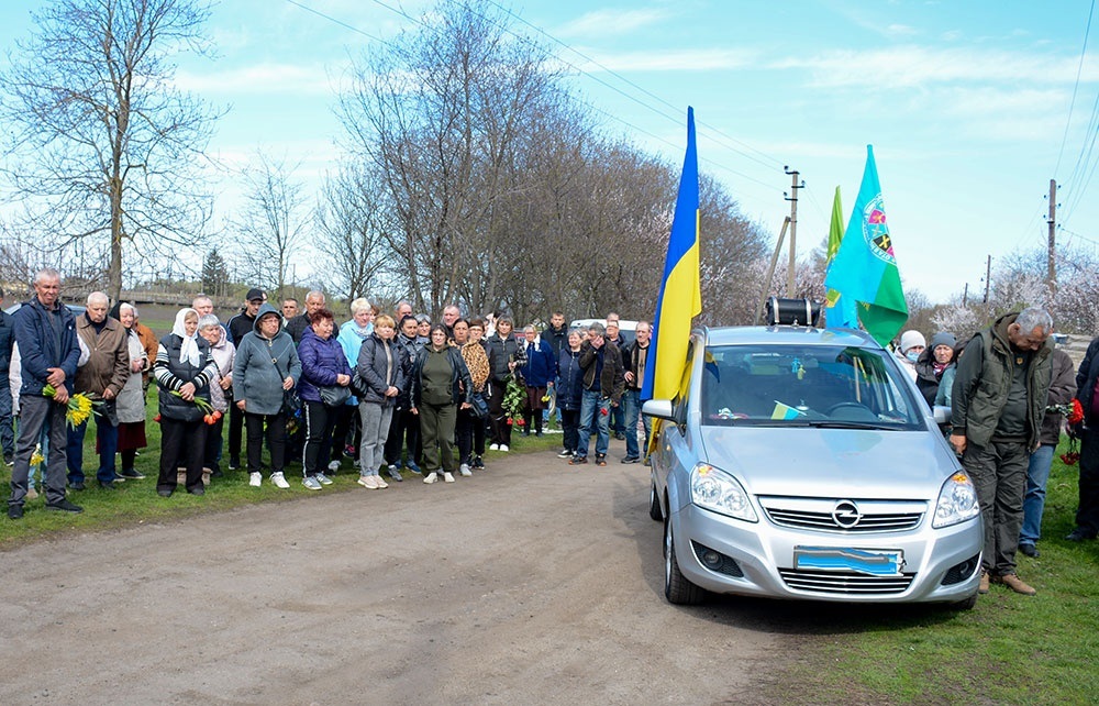 Новосілки зустрічають воїна Олексія Богданця - 5