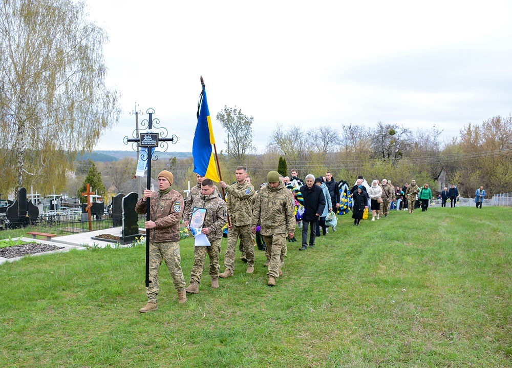В Демівщині провели в останню путь воїна Василя Бабія - 2
