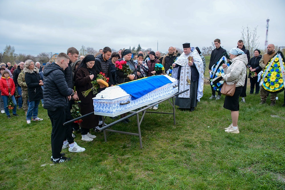 В Демівщині провели в останню путь воїна Василя Бабія - 4