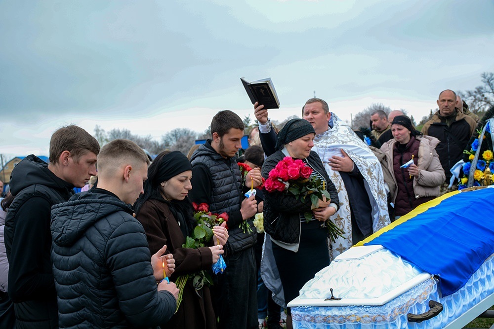 В Демівщині провели в останню путь воїна Василя Бабія - 8