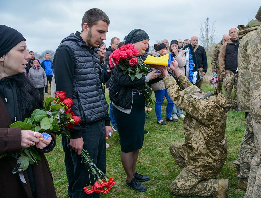 В Демівщині провели в останню путь воїна Василя Бабія - 12
