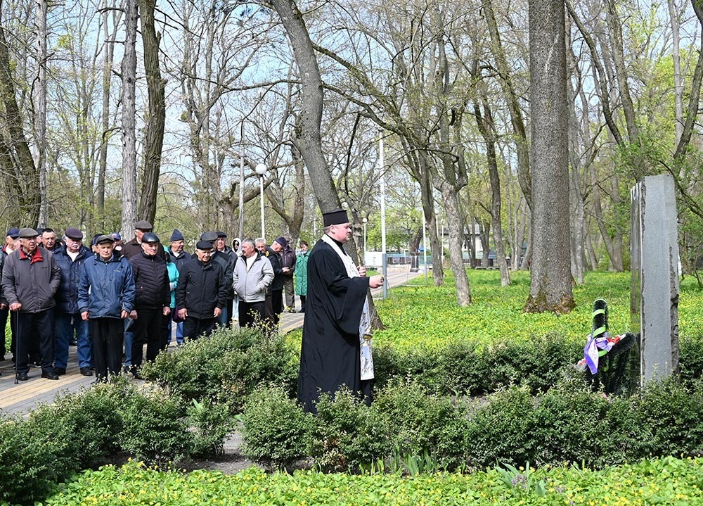Літія біля пам'ятного знаку учасника ліквідації аварії на ЧАЕС в Кагарлицькому парку