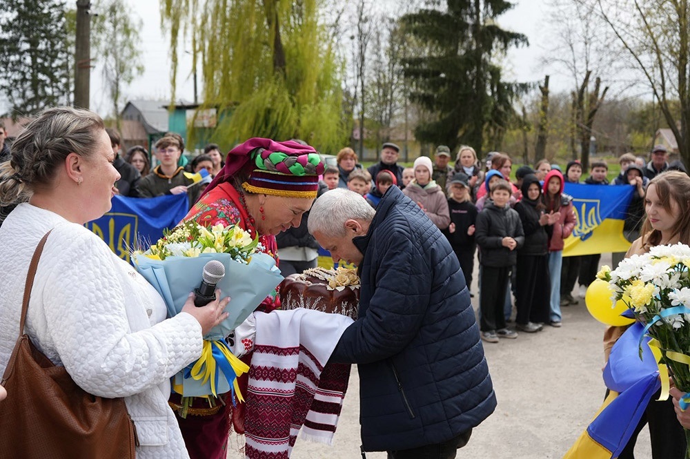 Зустріч Захисника Володимира Чабана у рідному селі Стайки після повернення з полону - 3