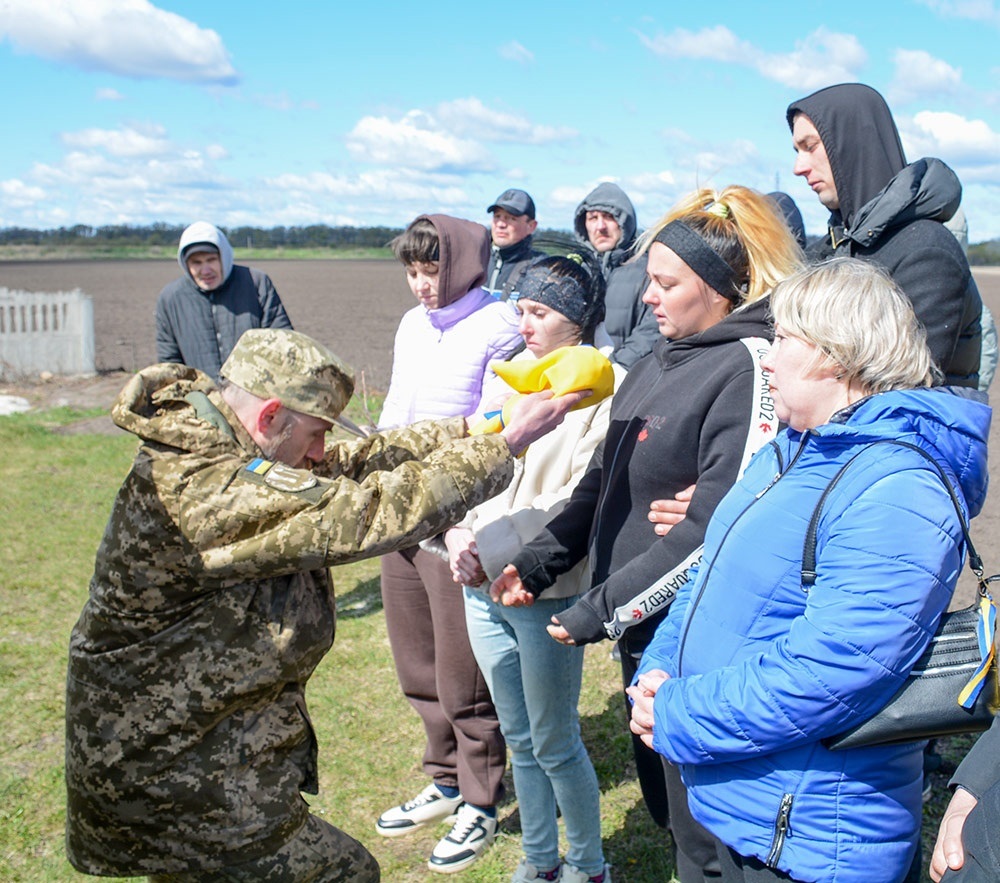 У Кагарлику провели в останню путь воїна Олександра Сізова - 20
