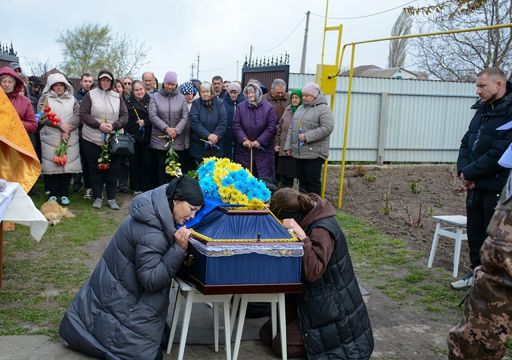 У Слободі провели в останню путь воїна Миколу Малахова - 5