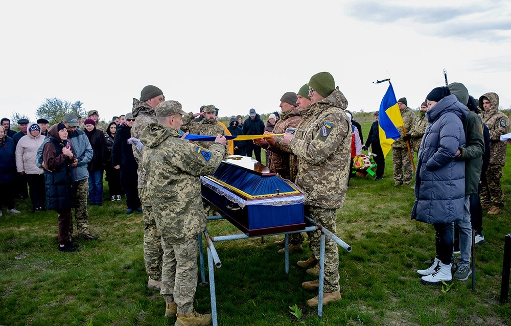У Слободі провели в останню путь воїна Миколу Малахова - 23
