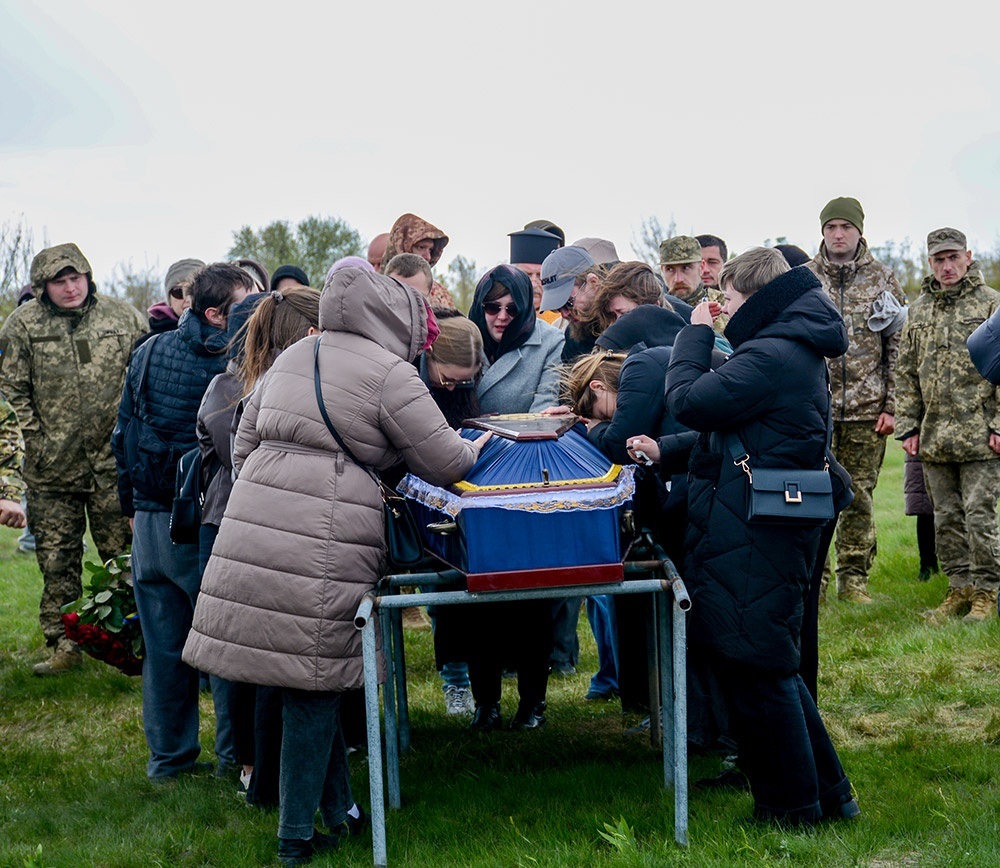 У Слободі провели в останню путь воїна Миколу Малахова - 25