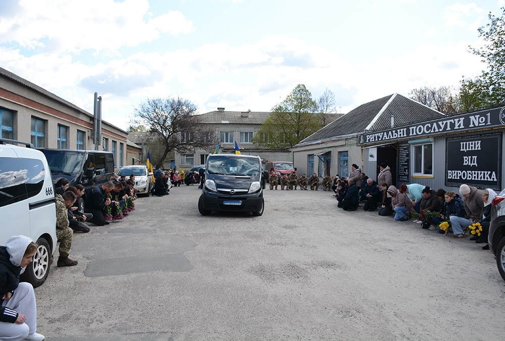 Кагарлик прощається із воїном Вадимом Юрченком