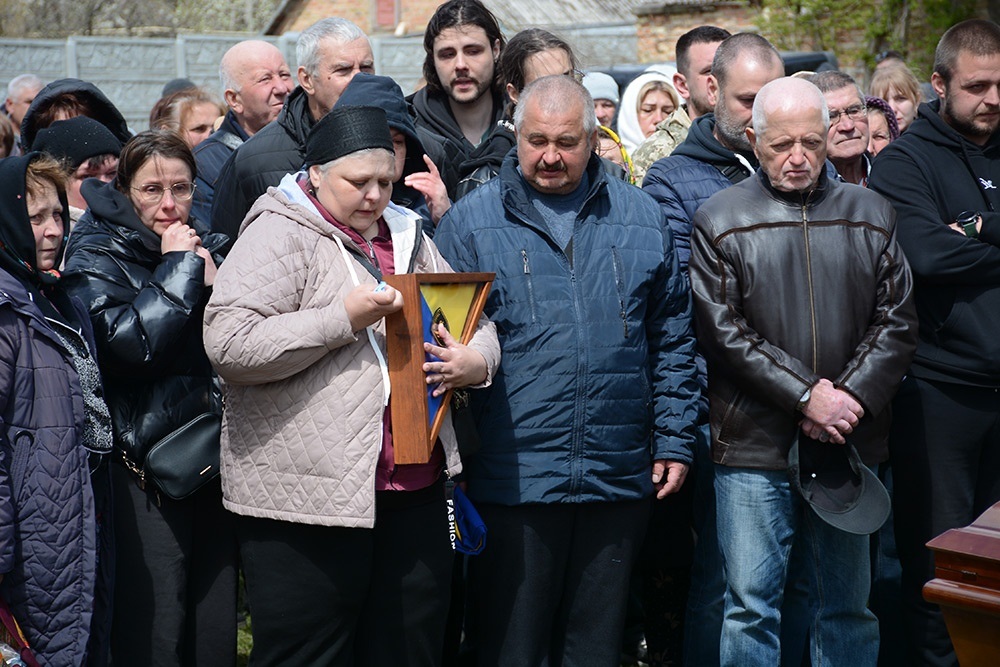 У Переселенні провели в останню путь воїна Вадима Юрченка - 33