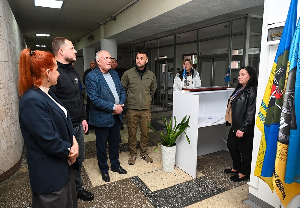 Міністерка Наталія Калмикова та голова КОДА Микола Калашник у Ветеранському просторі в Кагарлику