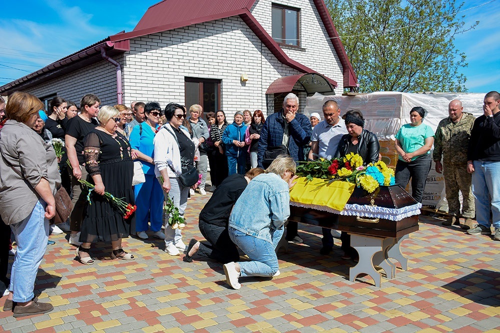 У Кагарлику провели в останню путь воїна Віктора Сірика - 4