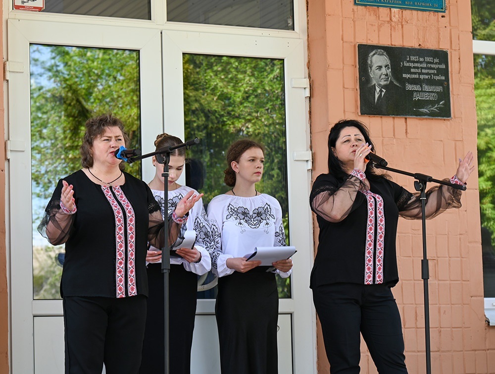 Відкриття меморіальних дошок загиблим воїнам-випускникам в Кагарлицькому ліцеї №2 - 11