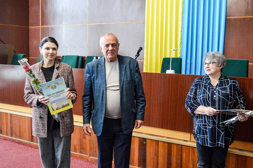 Подяку отримує наукова співробітниця Кагарлицького історико-краєзнавчого музею Інна Онопрієнко