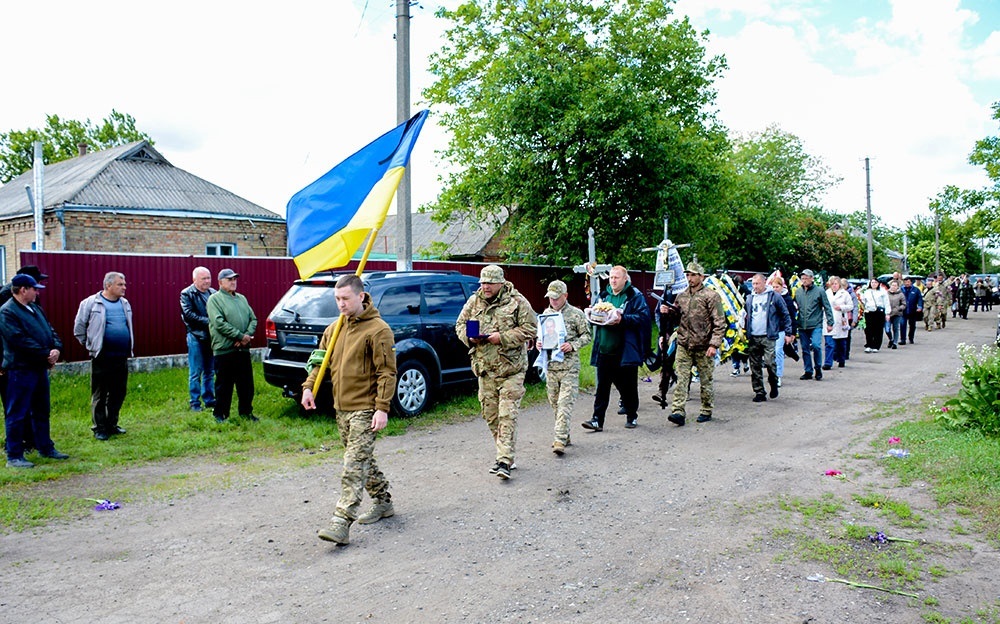У Переселенні провели в останню путь воїна Олександра Мірошника - 10