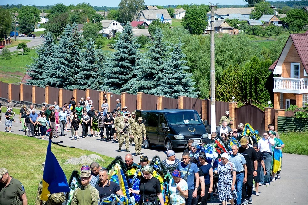 У Кадомці провели в останню путь воїна Сергія Кононенка - 13