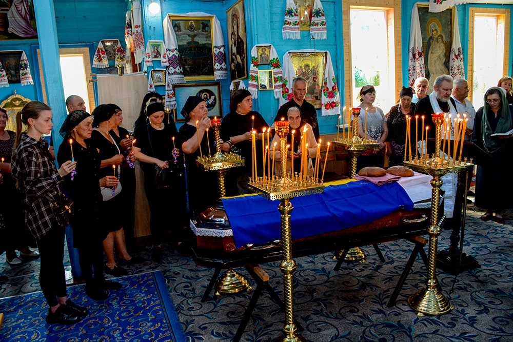 У Кадомці провели в останню путь воїна Сергія Кононенка - 15