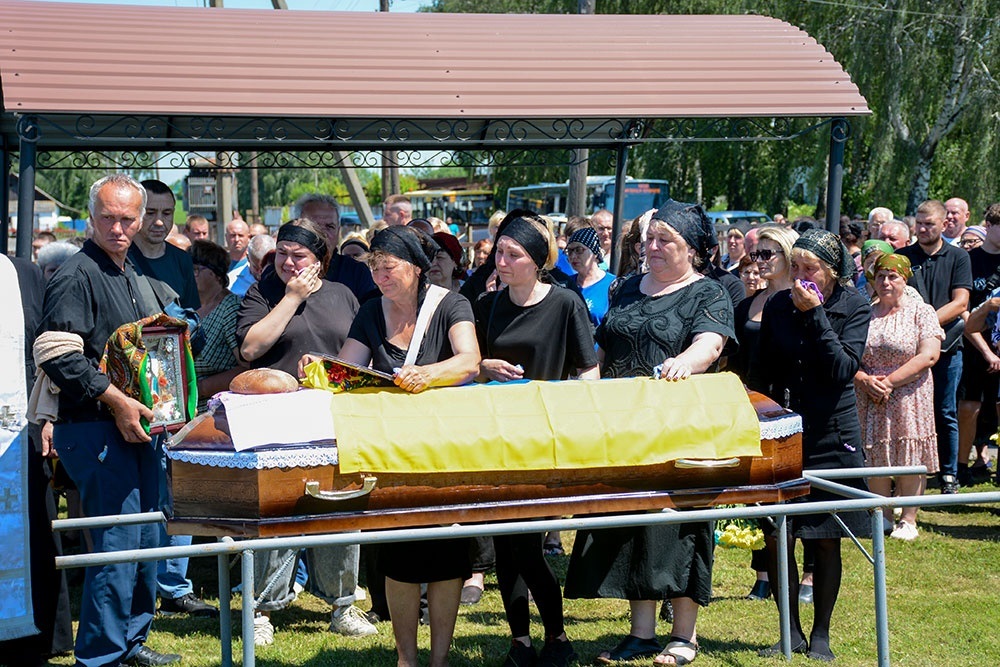 У Кадомці провели в останню путь воїна Сергія Кононенка - 27
