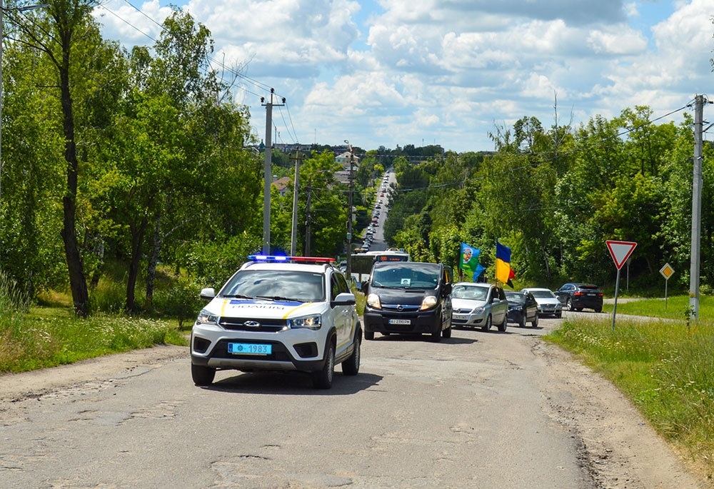 У Кагарлику провели в останню путь воїна Ігоря Слизченка - 13
