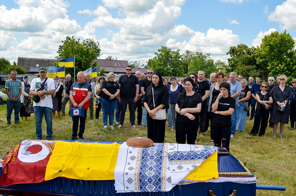 У Кагарлику провели в останню путь воїна Ігоря Слизченка - 17