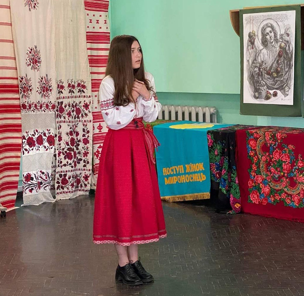 Вихованки Кагарлицької школи мистецтв під час Всеукраїнського конкурсу читців імені Тараса Шевченка з у Києві - 2