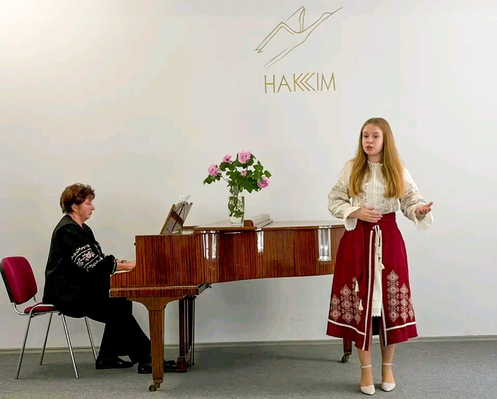 Вихованки Кагарлицької школи мистецтв під час Всеукраїнського конкурсу читців імені Тараса Шевченка з у Києві - 4