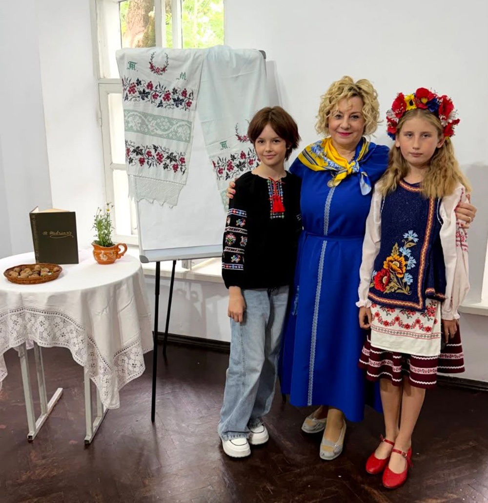 Вихованки Кагарлицької школи мистецтв під час Всеукраїнського конкурсу читців імені Тараса Шевченка з у Києві - 5