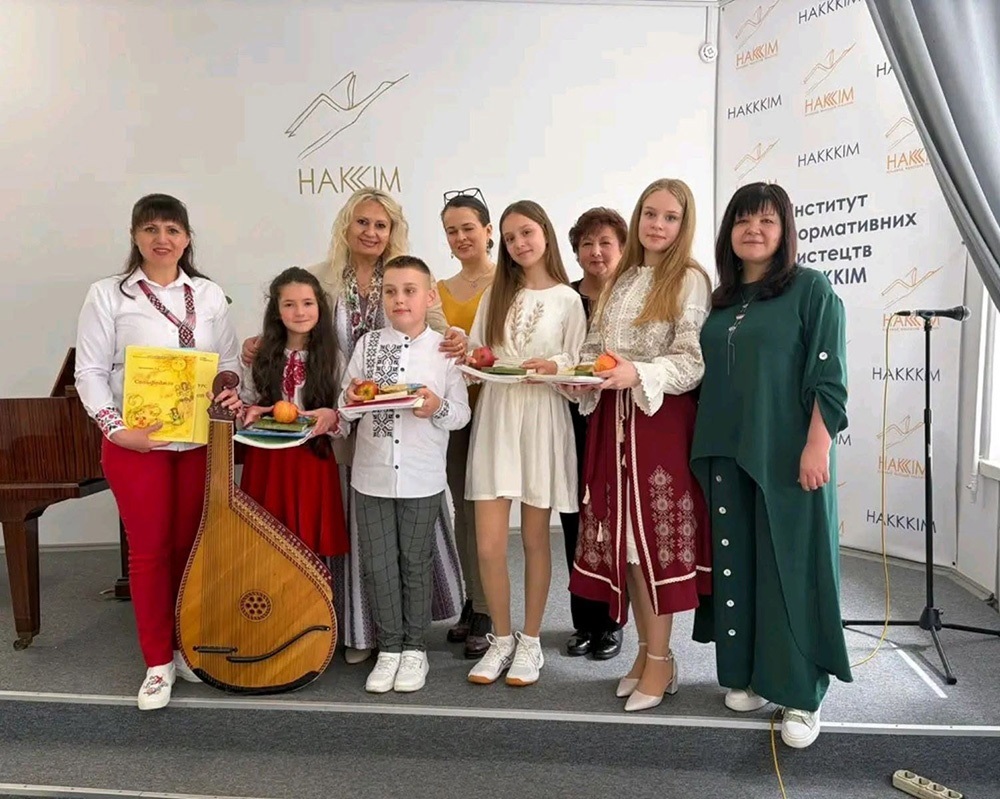 Вихованки Кагарлицької школи мистецтв під час Всеукраїнського конкурсу читців імені Тараса Шевченка з у Києві - 6