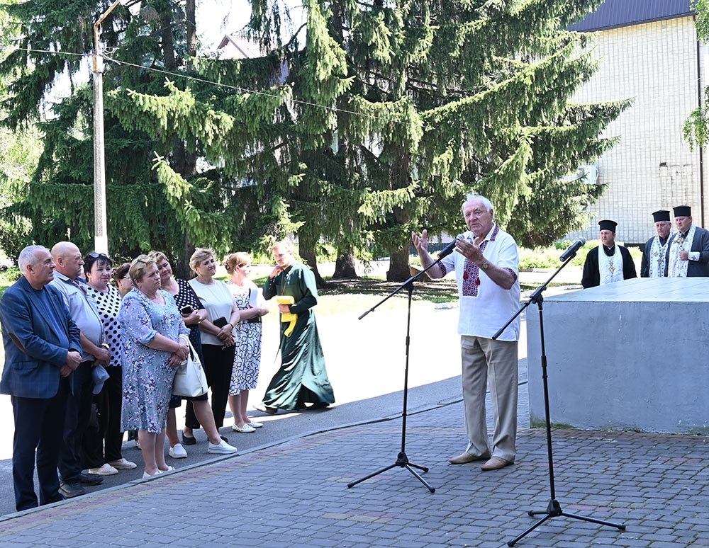 Урочисте відкриття меморіальної дошки Василю Мамію в Кагарлику: слово каже Анатолій Паламаренко