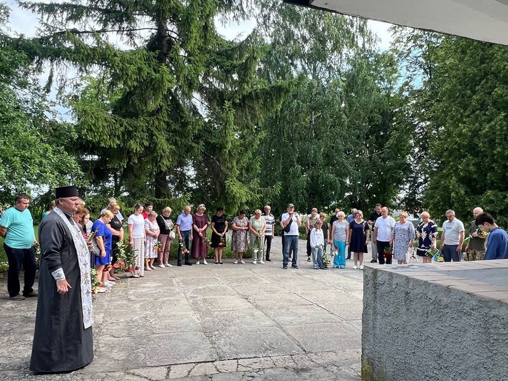 Урочисте відкриття пам'ятної дошки загиблому Герою Руслану Коробенку в Кадомці - 4
