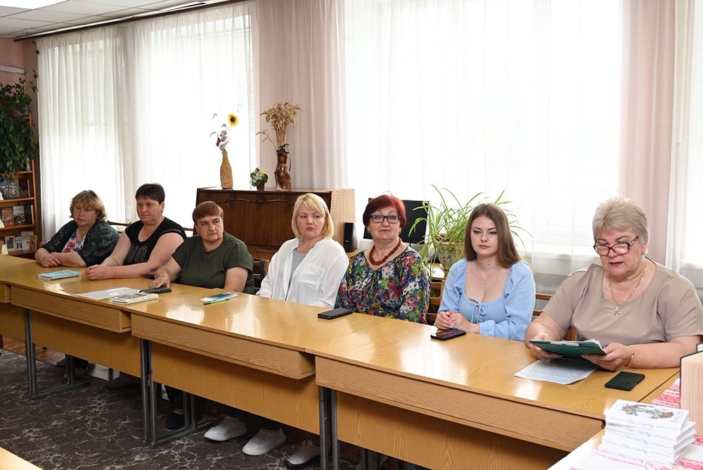 Творча зустріч із письменником Олександром Карпенком у Центральній бібліотеці в Кагарлику - 3