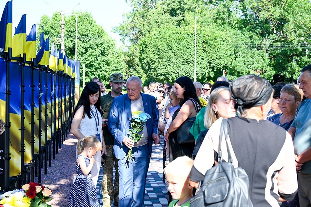Урочисте відкриття п'яти нових меморіальних банерів на Алеї Слави Героїв у Кагарлику - 3