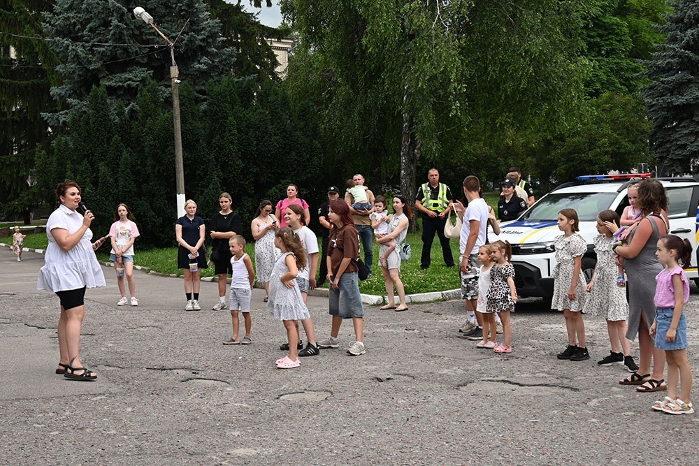 Свято в Кагарлику для дітей від поліцейських