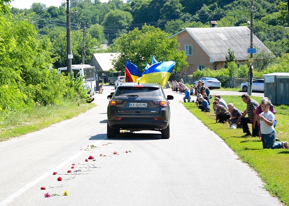 Черняхів зустрічає воїна Олександра Донченка