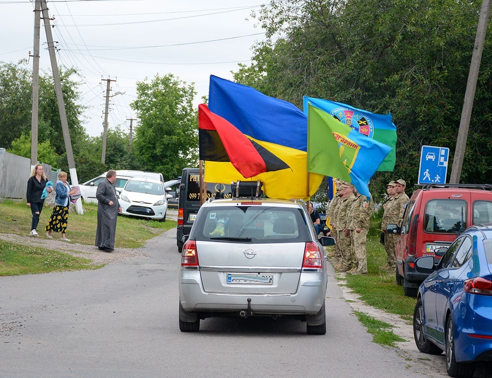 Кагарлик прощається із воїном Володимиром Березнюком - 5