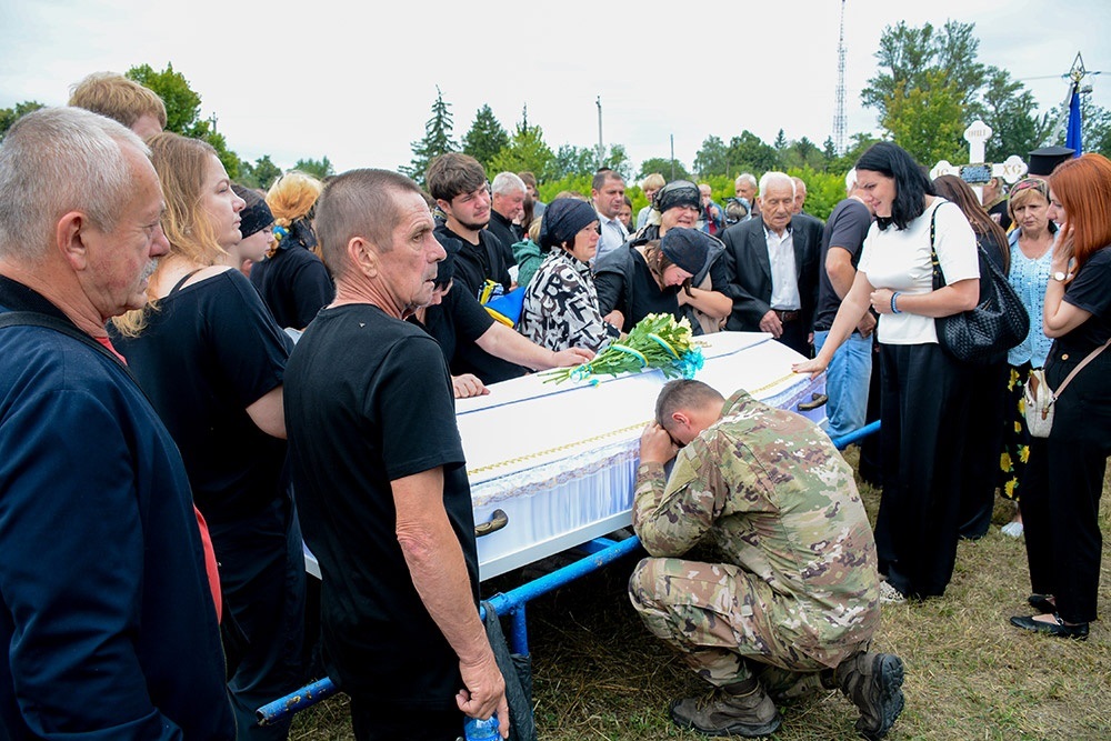 У Кагарлику провели в останню путь воїна Володимира Березнюка - 29