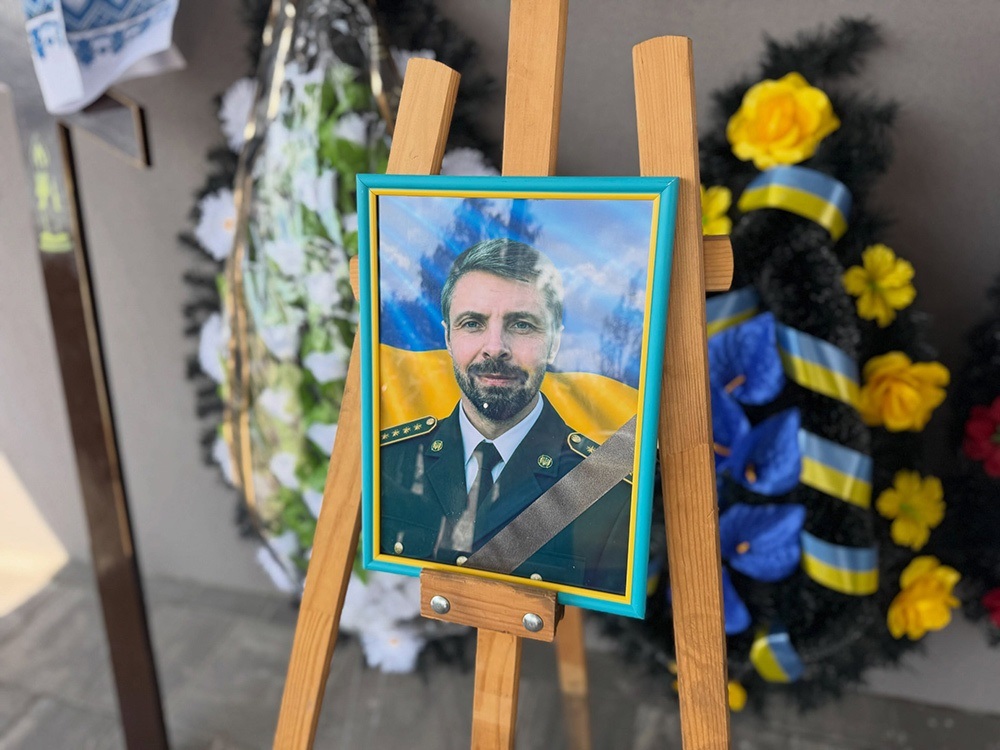 В Бучі провели в останню путь воїна Євгенія Курінного - 9