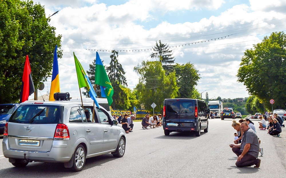 Кагарлик прощається із воїном Євгенієм Вашекою - 1