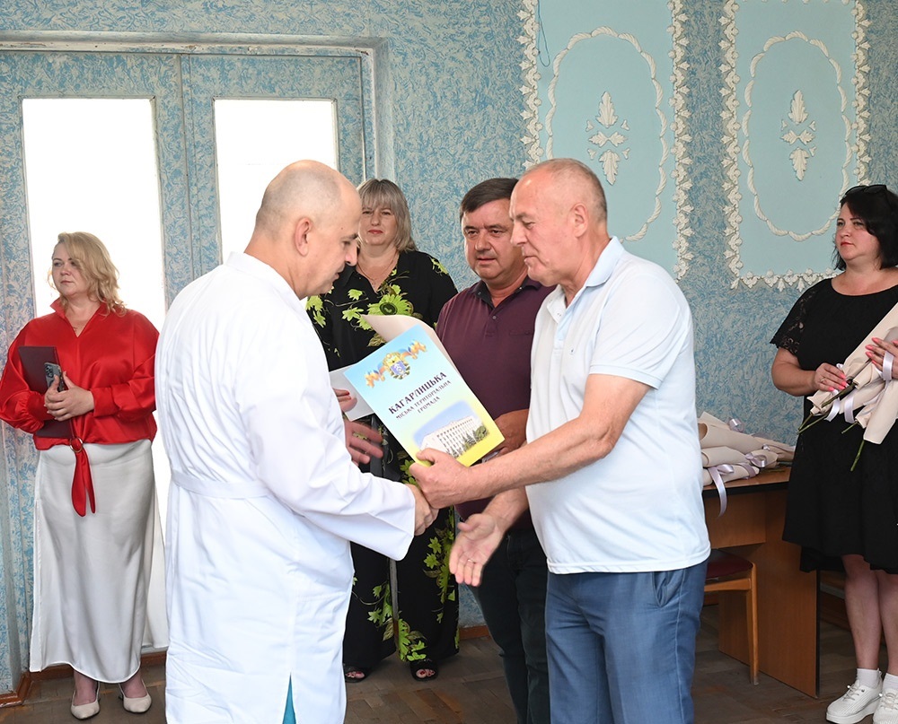 Урочистості в Кагарлику з нагоди Дня медичного працівника 4