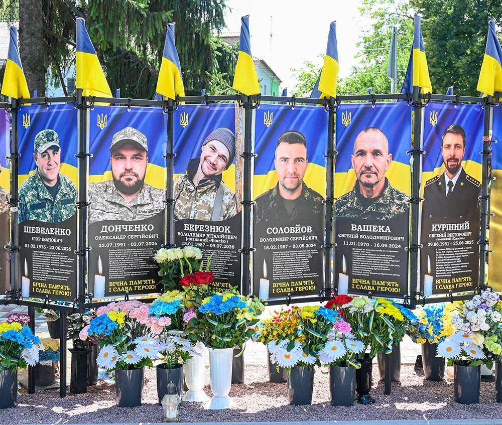 Нові банери на Алеї Слави в Кагарлику