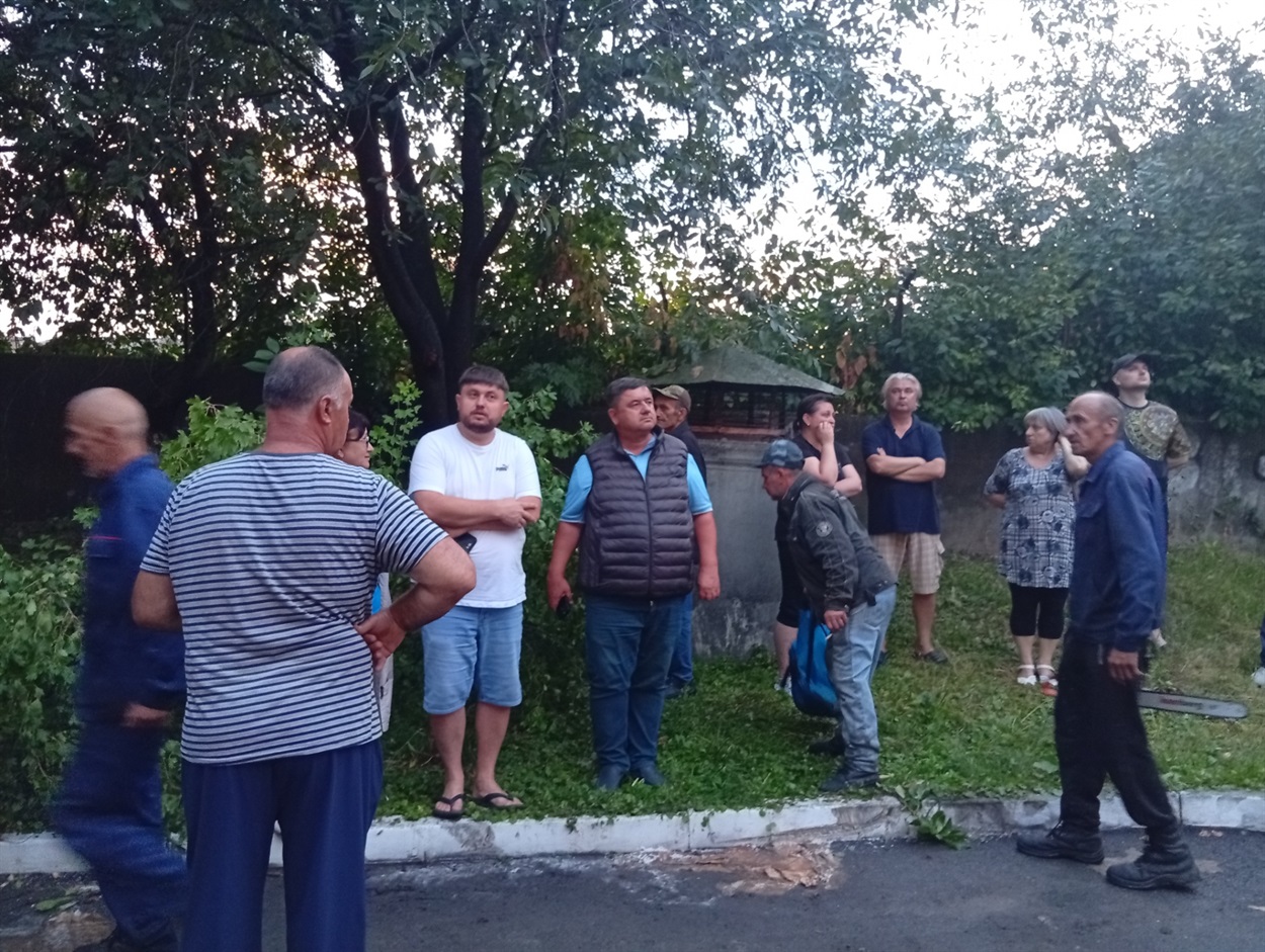 Буремна п'ятниця: на Кагарличчині пронісся шквал. Наслідки стихії, та куди звертатися по допомогу