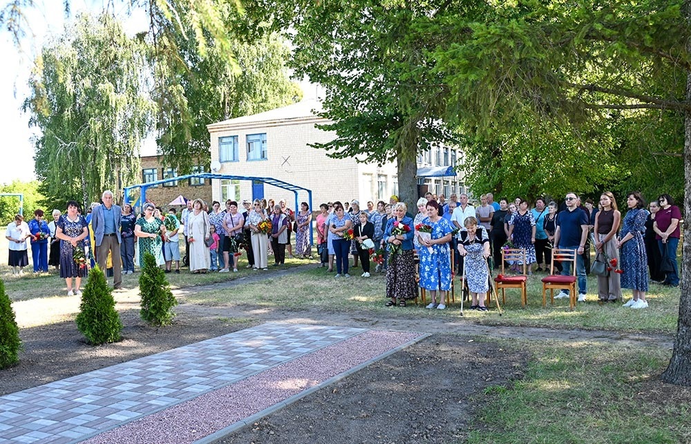 Алея Слави у Зеленому Яру: громада вшанувала пам'ять про трьох Героїв-земляків