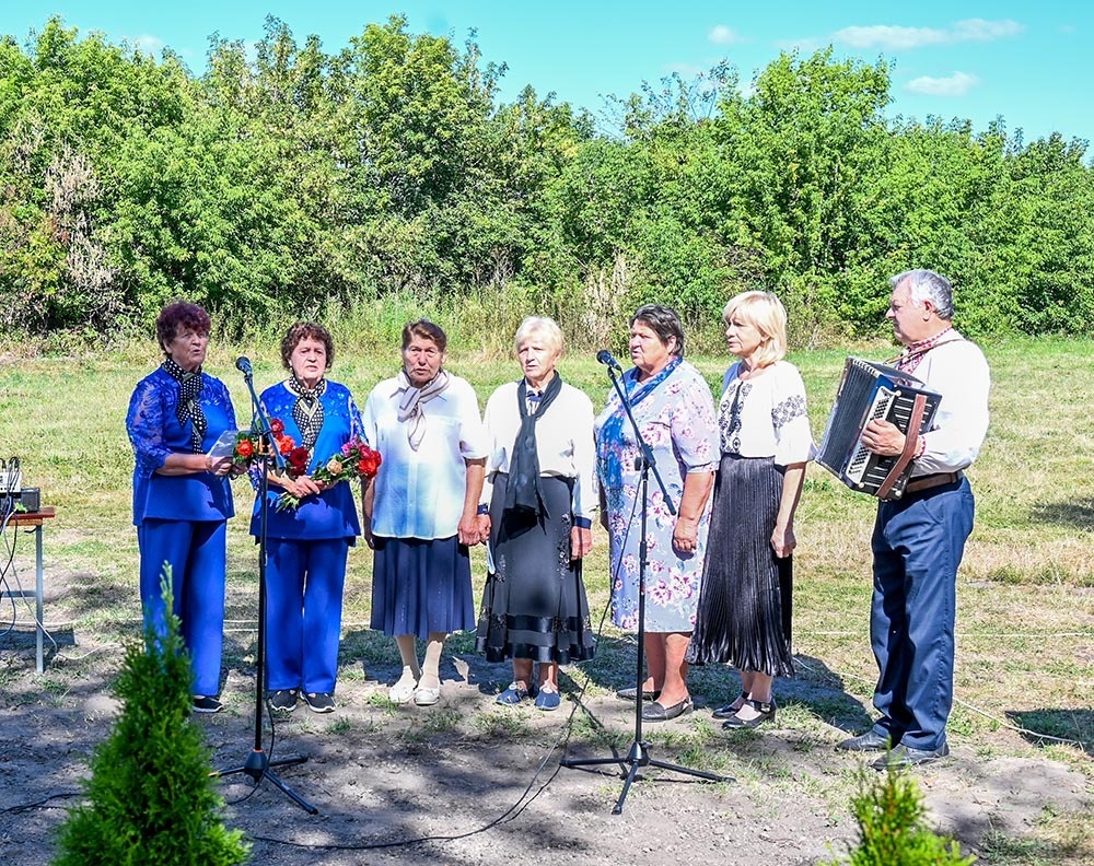 Алея Слави у Зеленому Яру: громада вшанувала пам'ять про трьох Героїв-земляків
